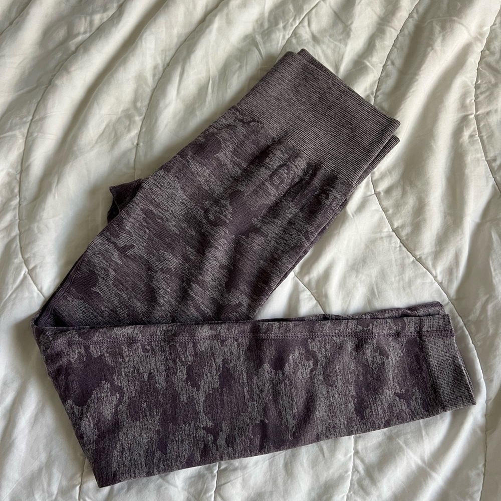 Gymshark | seamless camo